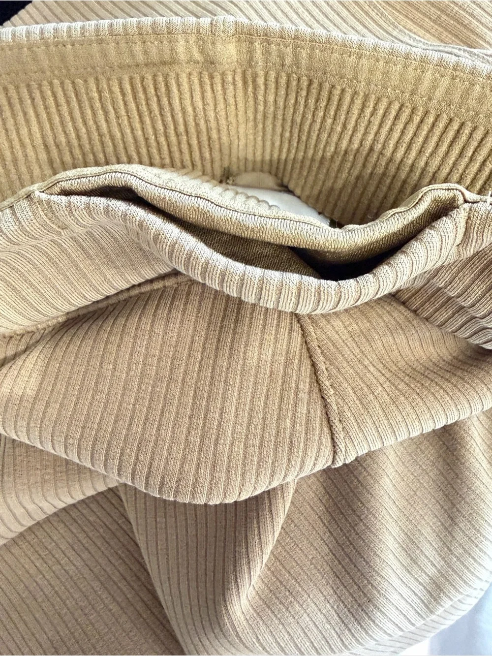 Lululemon Ribbed Softstreme Flared Pants Size 4 Filbert Tan 8125 - Picture 7 of 10